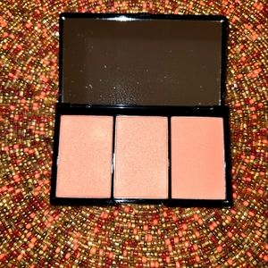 K Voss: Blushing Beauty Luminous Blush Palette